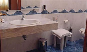 Daniela Hotel